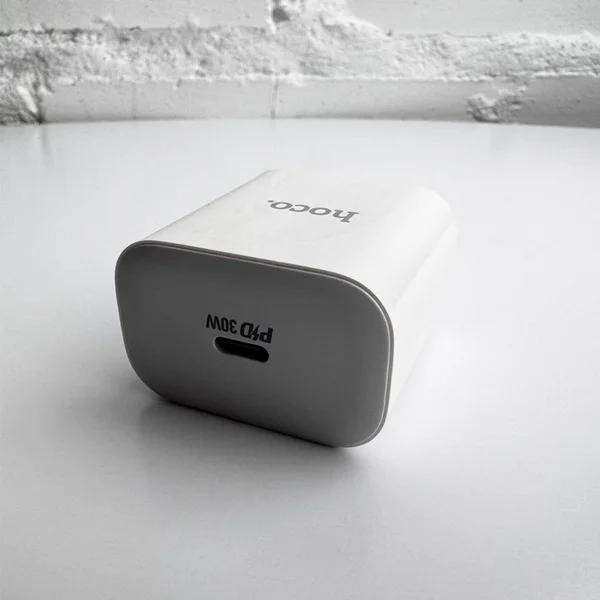 HOCO C76A Pro Majestic single port PD30W charger set (C to iP)(EU) White 6942007616317 фото