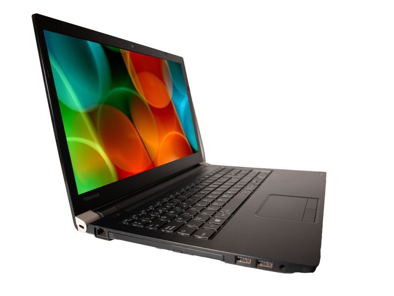 Toshiba Satellite Pro A50-C | i5-6200U | 8GB RAM | 1 TB HDD | 15.6"HD TN | Wi-Fi + BT