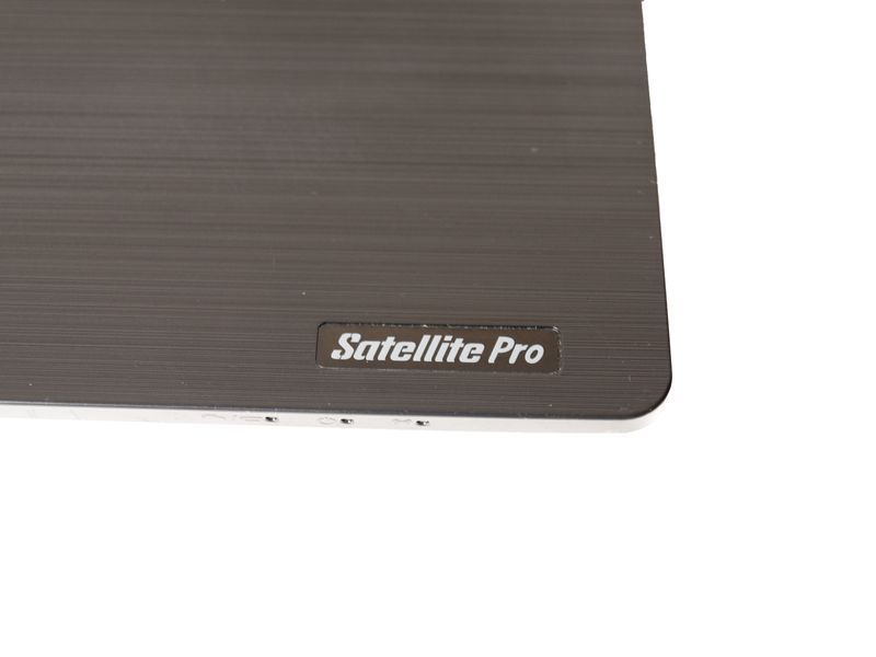 Toshiba Satellite Pro A50-C | i5-6200U | 8GB RAM | 1 TB HDD | 15.6"HD TN | Wi-Fi + BT