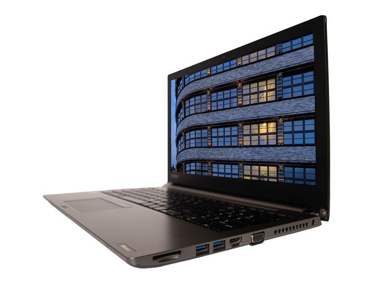 Used laptop 15.6 Toshiba Tecra Z50-C Intel&reg; Core&trade; i5-6200U \ 8 GB RAM\ 1 TB SSD\ FullHD\ IPS\ B-class
