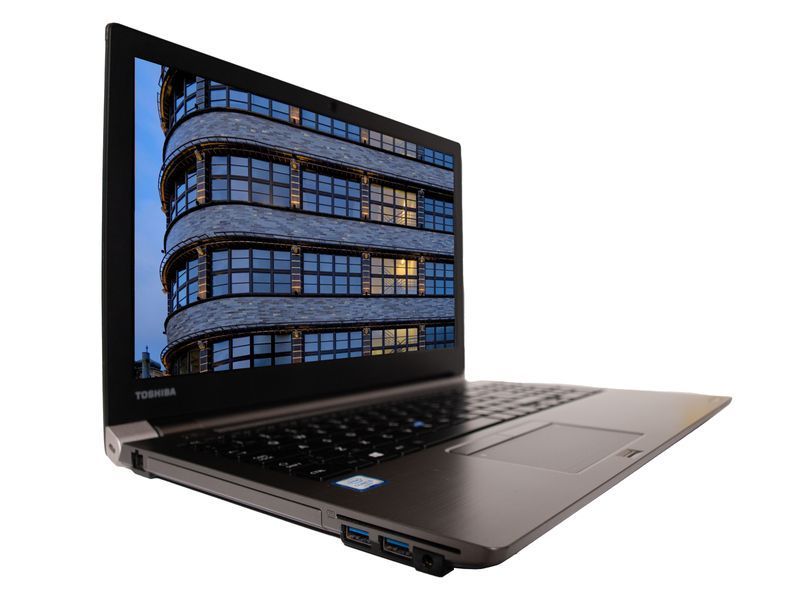 Used laptop 15.6 Toshiba Tecra Z50-C Intel&reg; Core&trade; i5-6200U \ 8 GB RAM\ 1 TB SSD\ FullHD\ IPS\ B-class